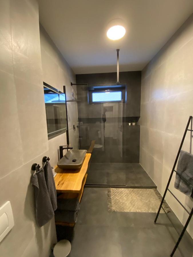 Apartmany Elli Myto pod Dumbierom Ngoại thất bức ảnh